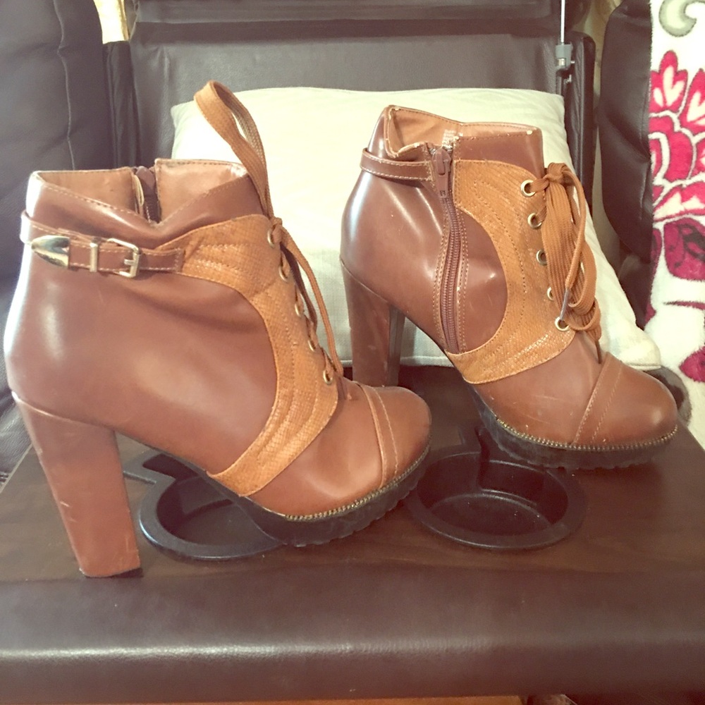 Light brown ankle boots